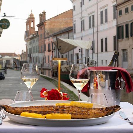 Locanda La Comacina Hotel Comacchio Exterior photo